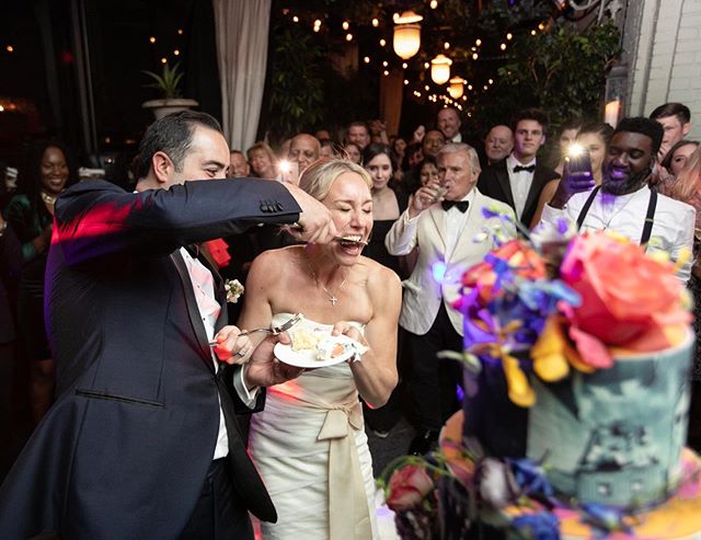 Yumm! Now this was a party I won&rsquo;t forget. A suspended aerialist pouring champagne, killer band and dancing under open skies on a Mew York rooftop on a beautiful summer evening. More to come soon.
.
.
.
.
.
.
#gramercyparkhotel #gramercyparkhot