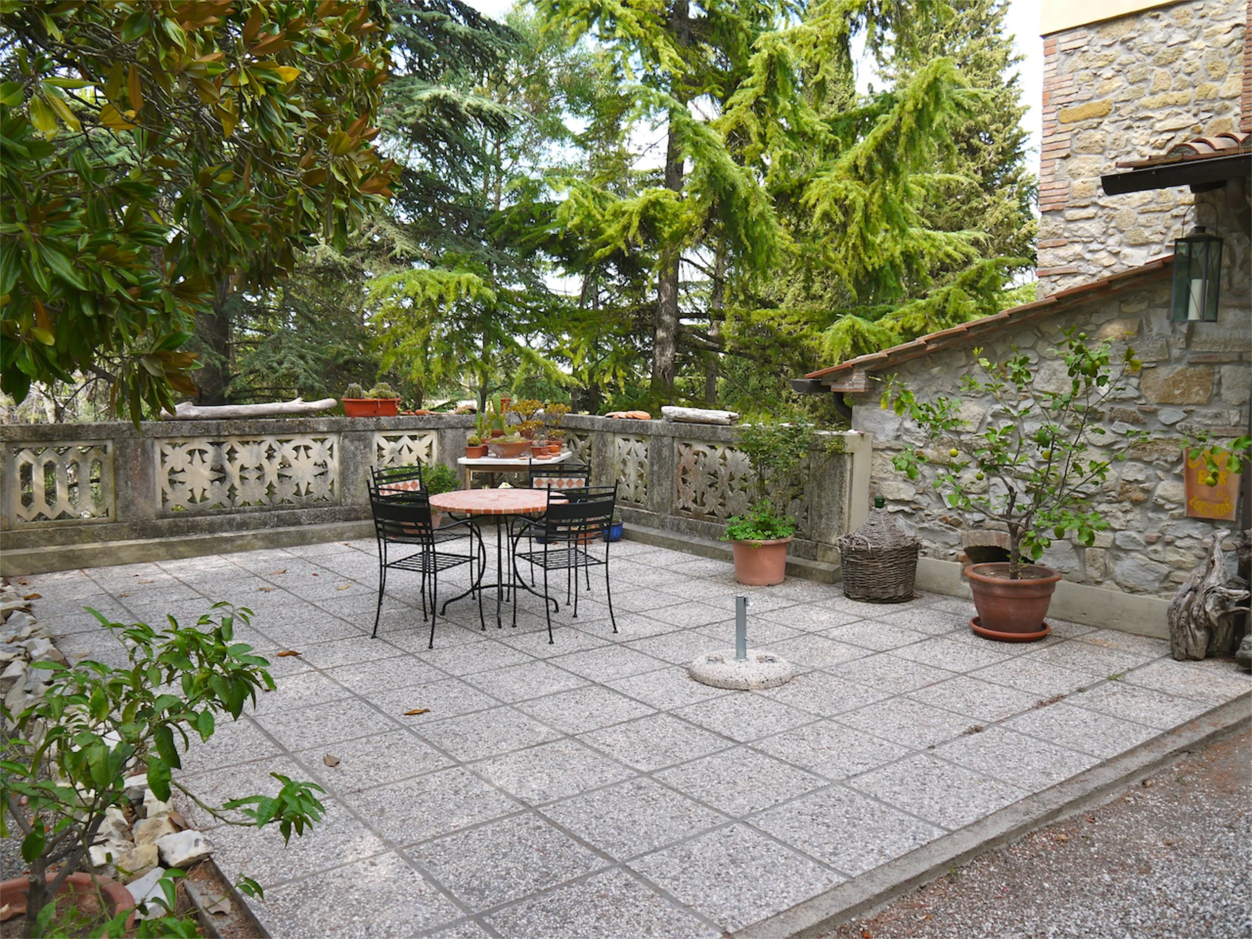 Terrasse hinten