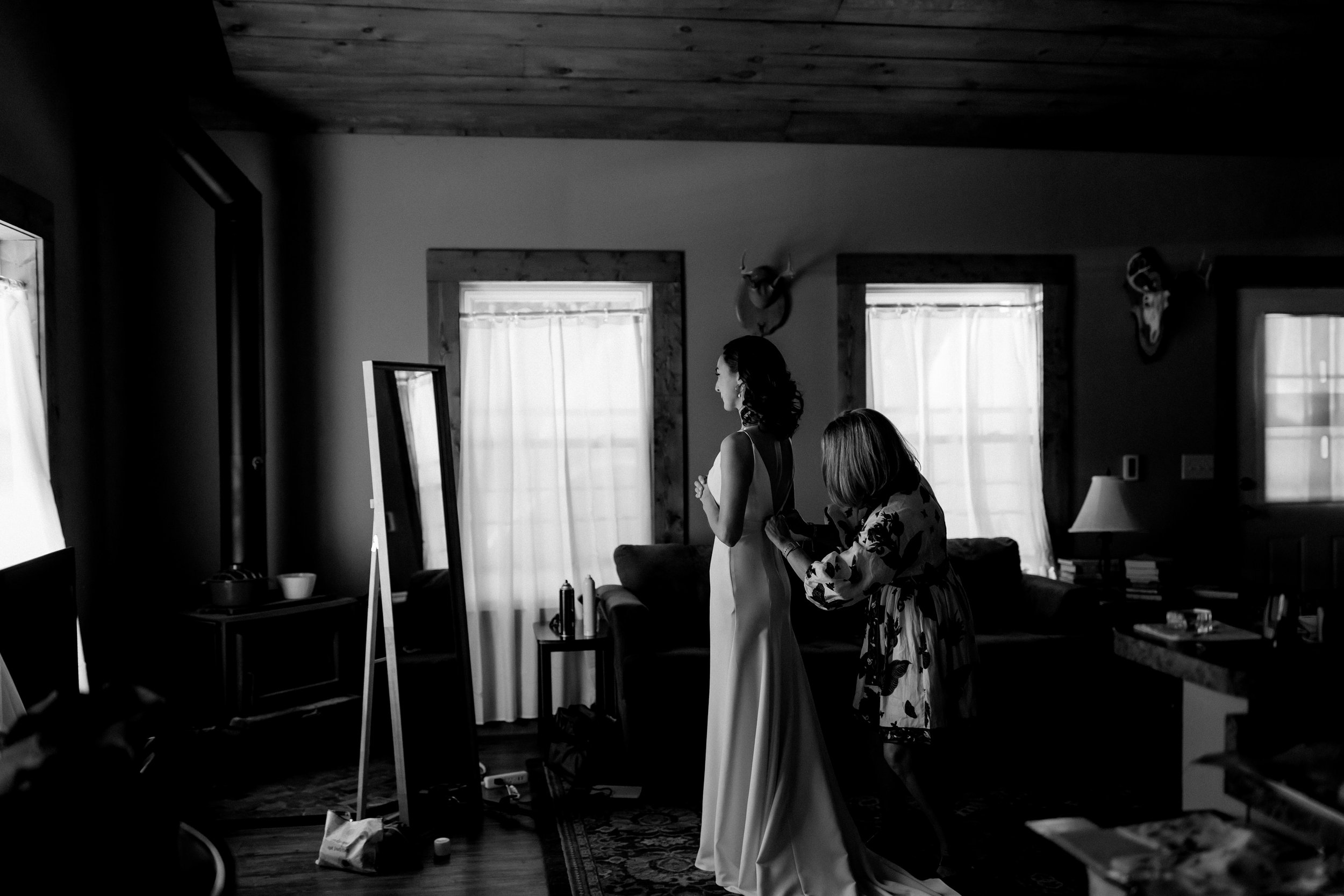 Intimate Northwoods Cabin Wedding-54.jpg