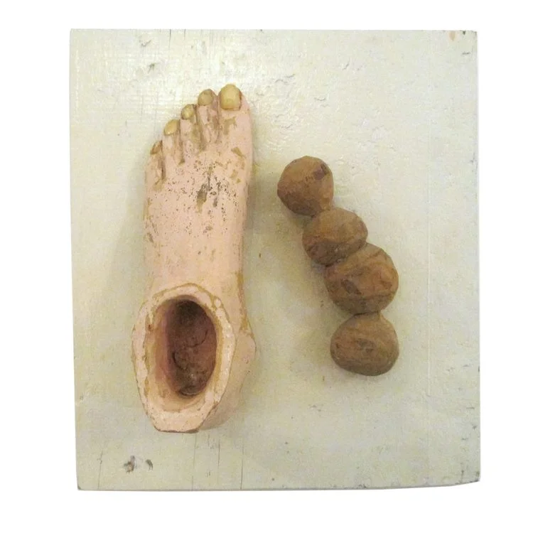 Escultura de pared "Pie con estructura orgánica"