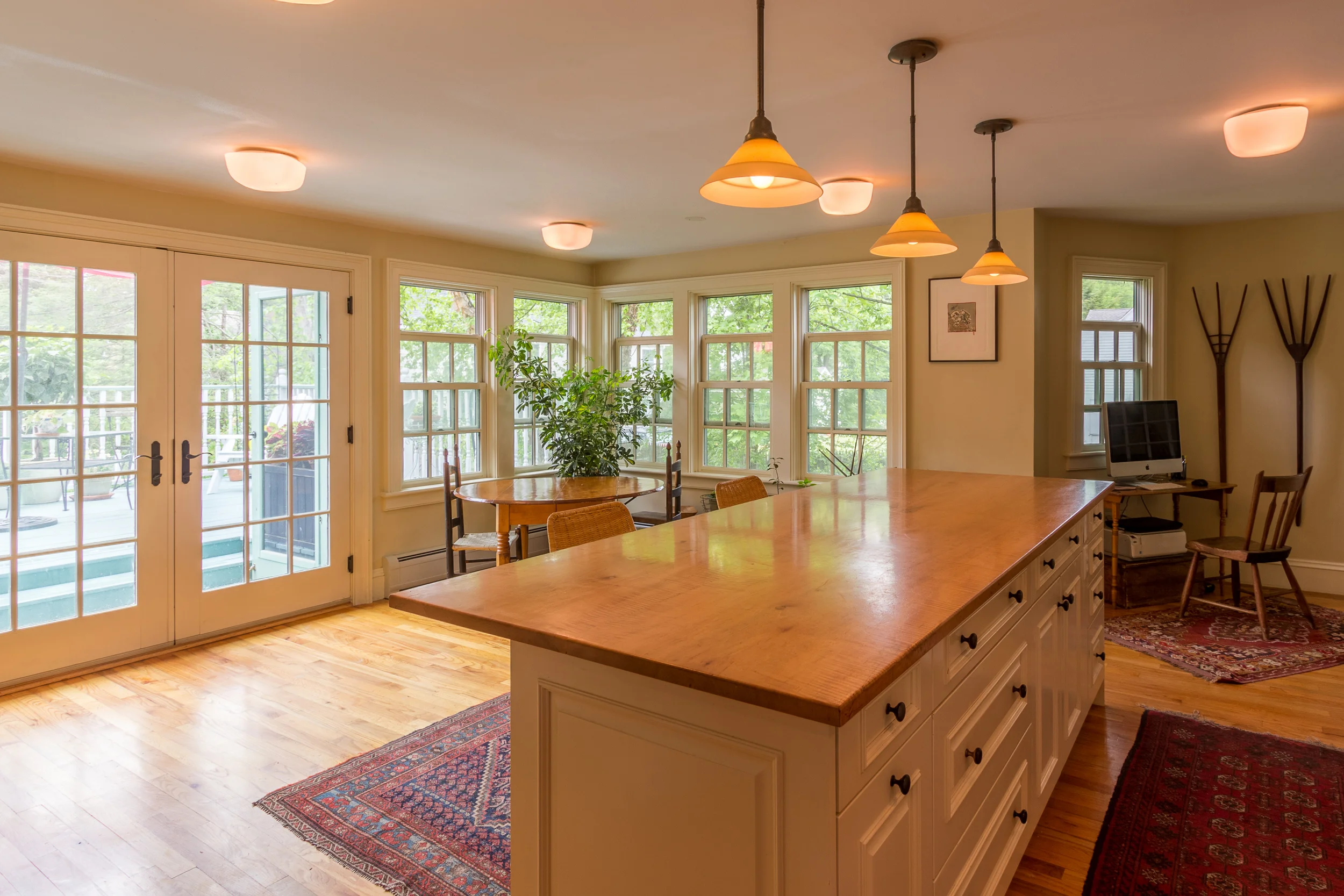 19-Livingston-MLS-15.jpg