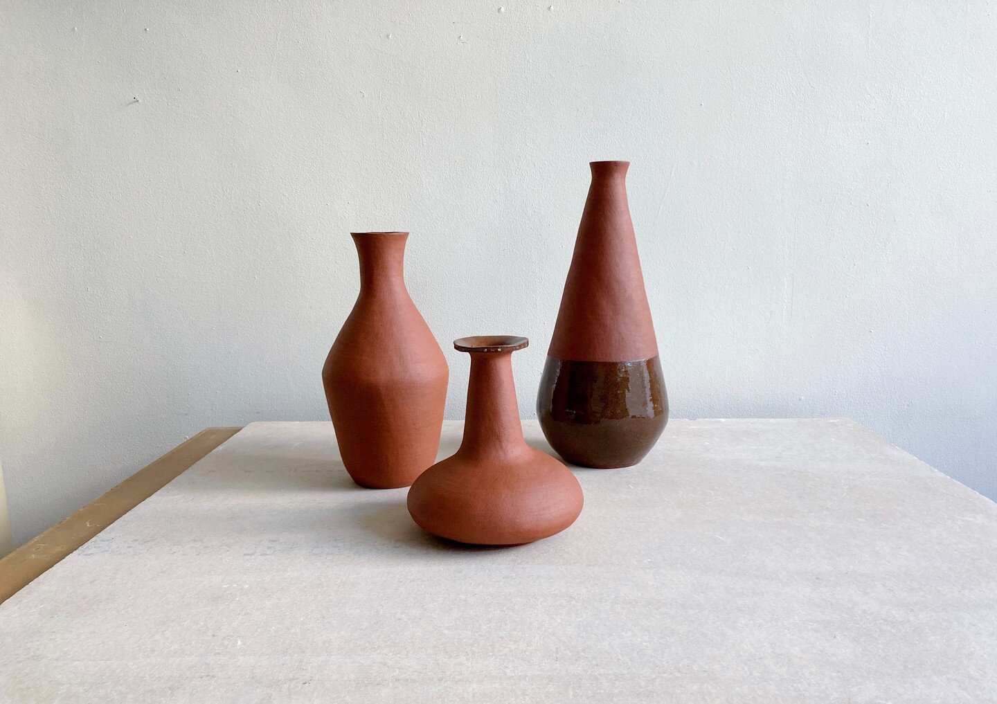 new forms, new month 8.1.22
.
.
. 
#sculptureforyoureveryday #carnevale365 #stoneware #vessel #coilbuilt #ceramic #ceramics #sculpture #chicago #design #interiordesign #vase