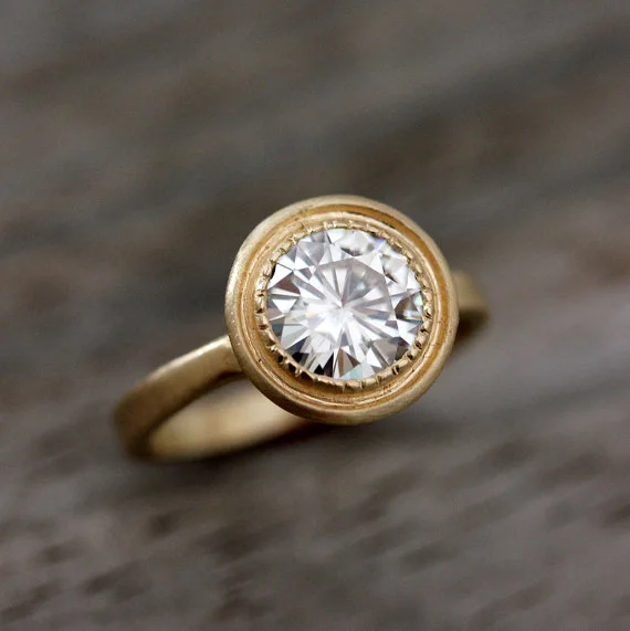 Moissanite+Halo+14k+Yellow.jpg