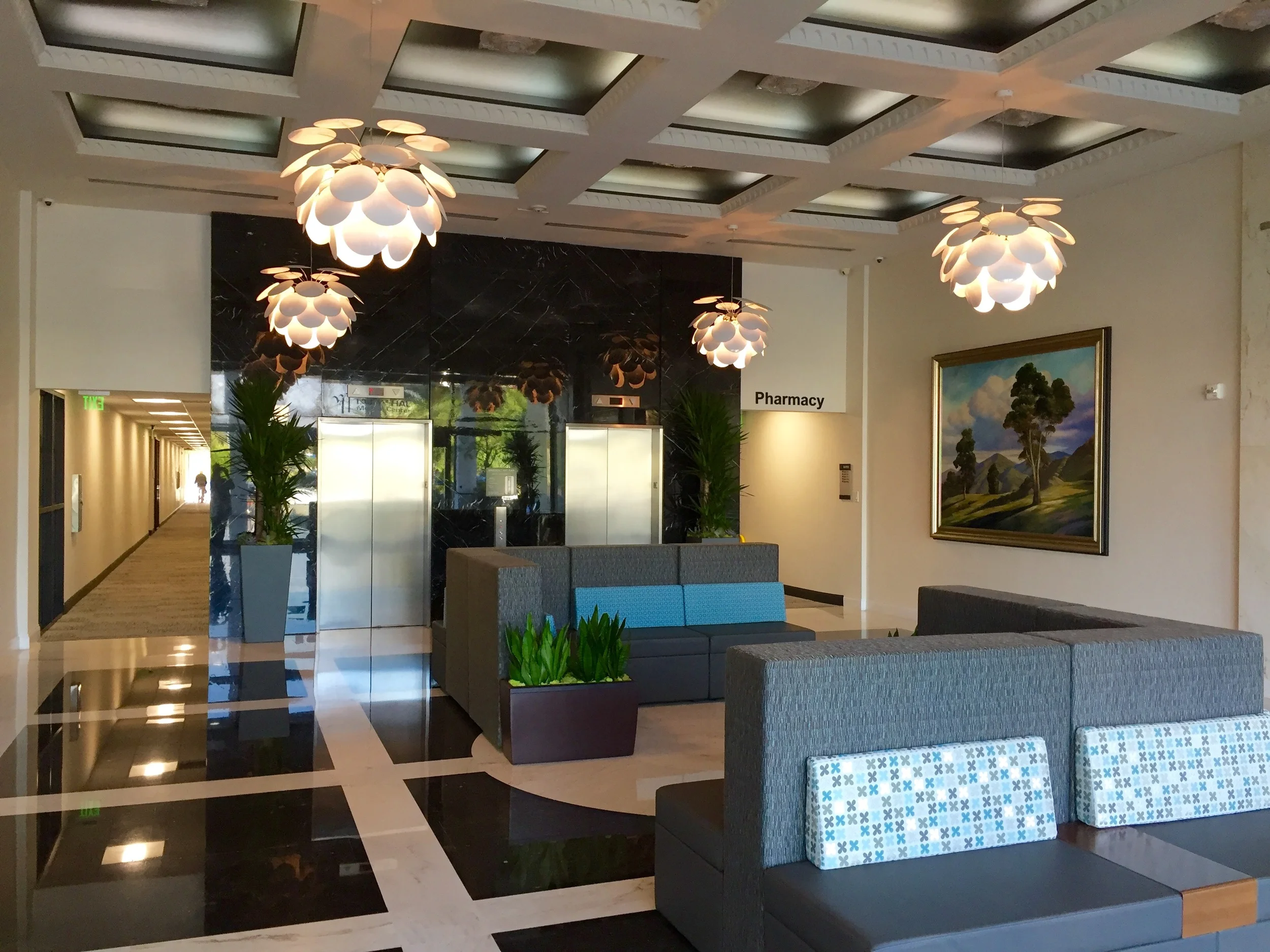 Taj Mahal Lobby Entrance.jpg