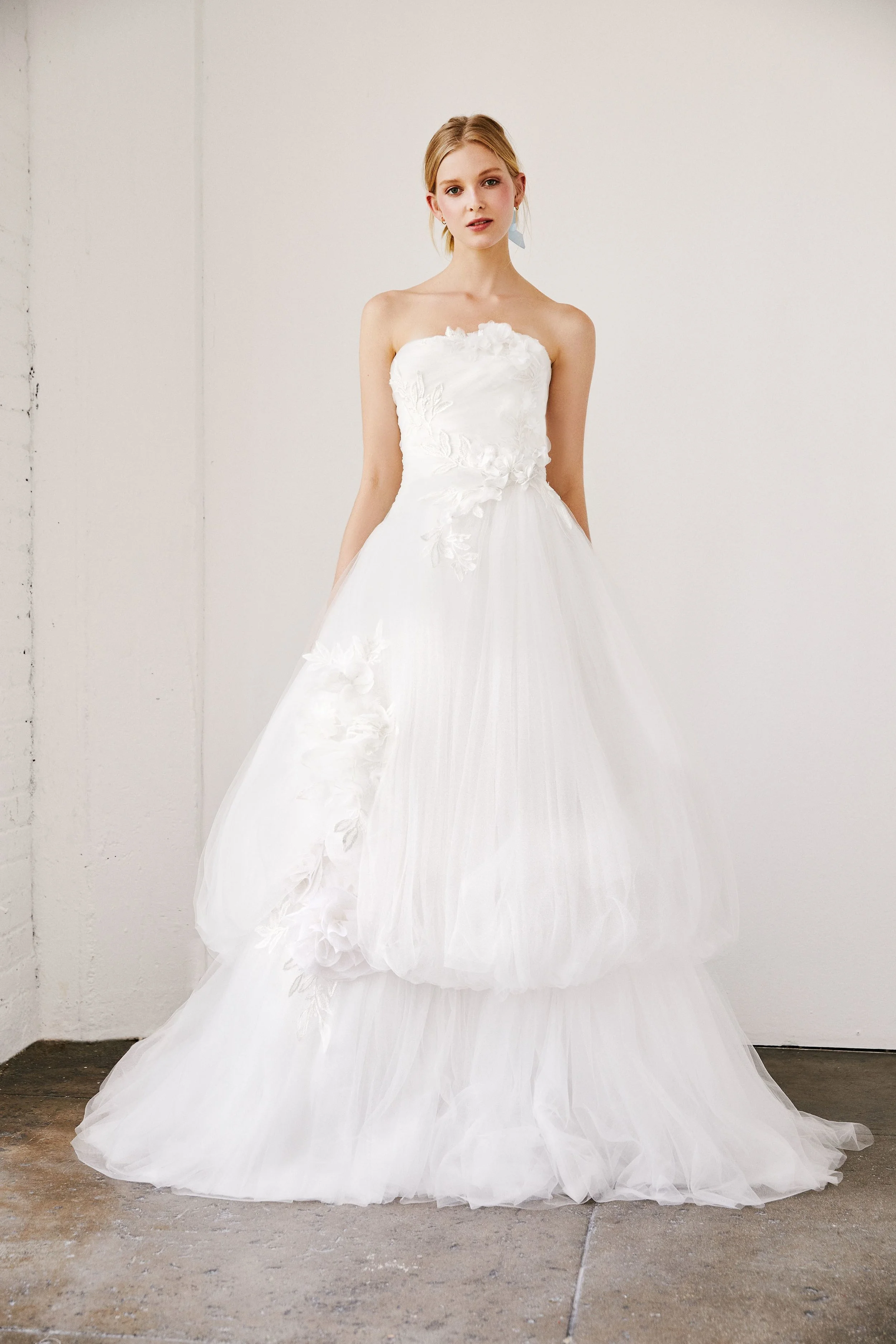 28_tadashi-shoji-vogue-bridal-spring-2019-pr.jpg