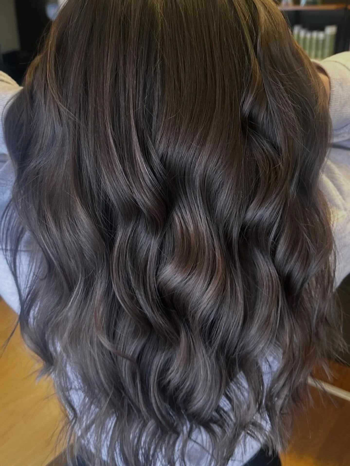 @heyrhoda delivering the most gorgeous brunette for the holidays 🔥❤️🎅🏽.