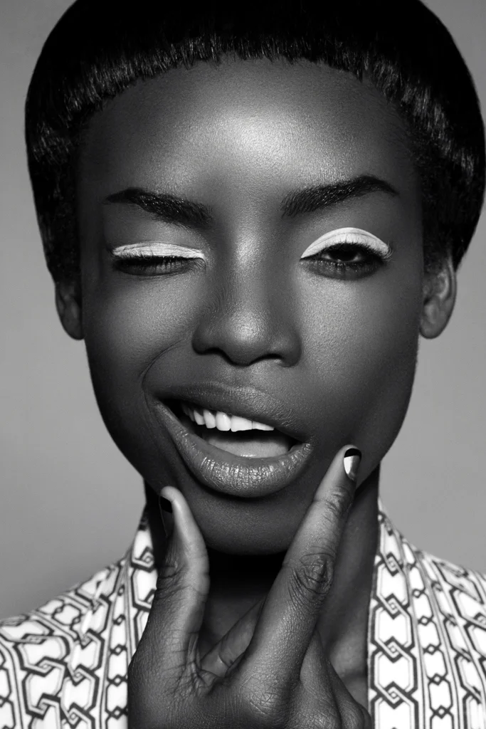 model-call-borges11.jpg