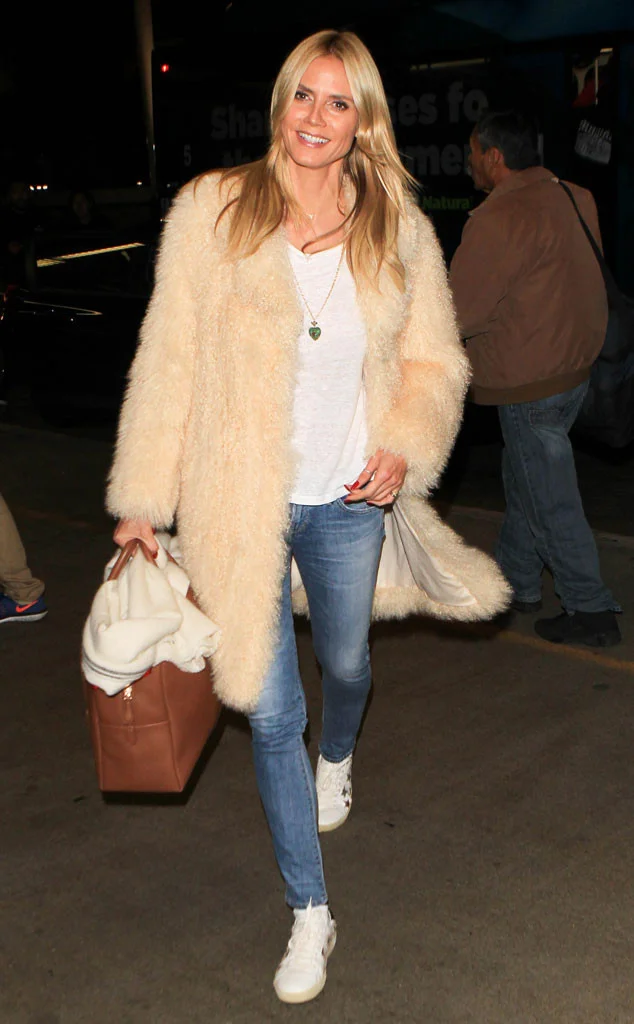 Heidi Klum was airport ready at LAX n Los Angeles.