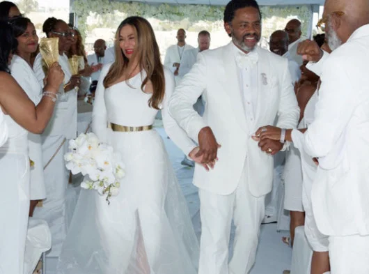 When the public caught wind of this mind-blowing affair, social media went crazy. Mrs. Tina Knowles Lawson was all over the ‘Gram, Twitter and even the evening news. Now, this is how you break the internet.