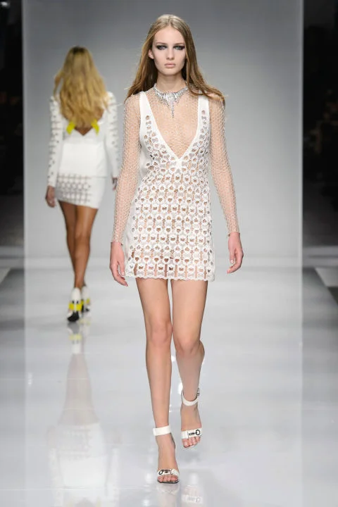 hbz-couture-spring-2016-versace-03.jpg