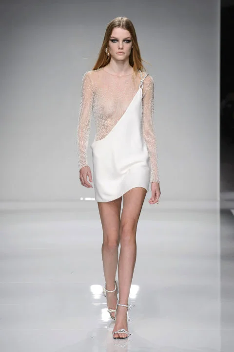 hbz-couture-spring-2016-versace-09.jpg