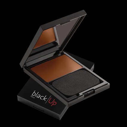 Lancome – this is a good foundation of choice for brides because of the demi-matte finish. Love the shade range, coverage and flawless finish it gives. www.lancome.co.uk M.A.C – try out the Studio fix fluid and Match Master Foundations. www.maccosmetics.co.uk
