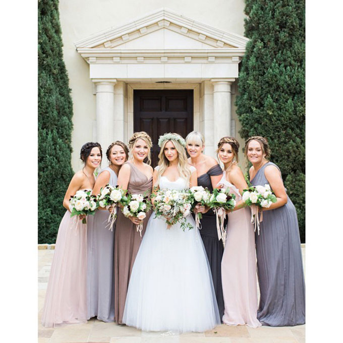 When you ask TV's Carrie Bradshaw to be in your wedding, you have to expect that she might upstage you a bit. Imagine how surprised we were when we saw photos of SJP as one of her assistant Melinda Relyea's bridesmaids , looking totally demure. The fashion icon looked beautiful and low-key in her strapless, orchid-hued chiffon dress. Photo: Colleen O'Neill via Instagram