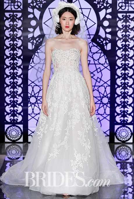 Re-embroidered lace strapless wedding dress, Reem Acra Photo: Luca Tombolini and Alberto Maddaloni / Indigitalimages.com