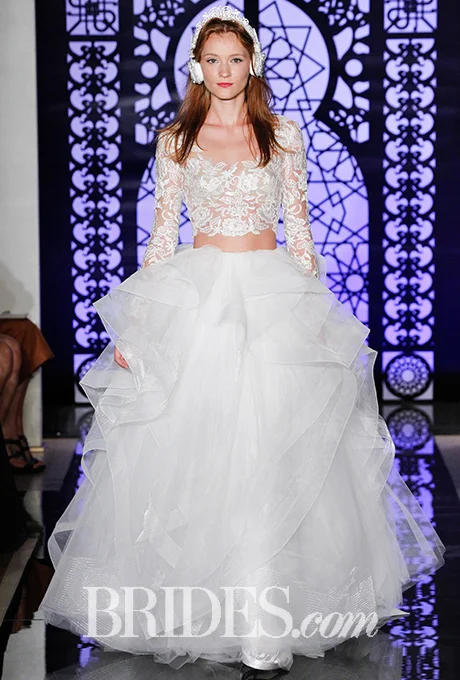 Wedding dress with re-embroidered lace top and cascade tulle skirt, Reem Acra Photo: Luca Tombolini and Alberto Maddaloni / Indigitalimages.com