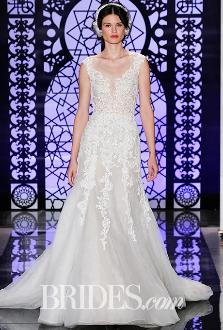 Re-embroidered lace wedding dress with flared bottom, Reem Acra Photo: Luca Tombolini and Alberto Maddaloni / Indigitalimages.com