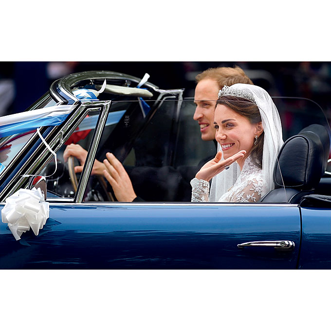 Photo: Getty Images The Aesthetic "Thanks to Will and Kate, the classic traditional aesthetic is making a comeback this year—it's the new wave in wedding style," says Charleston, South Carolina, event designer Tara Guérard Browse more classic weddings here.