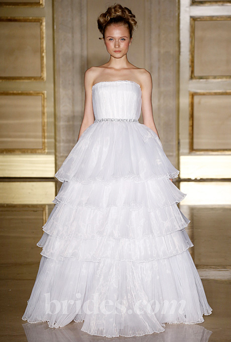 Douglas Hannant Gown by Douglas Hannant Browse more Douglas Hannant wedding dresses. Photo: George Chinsee
