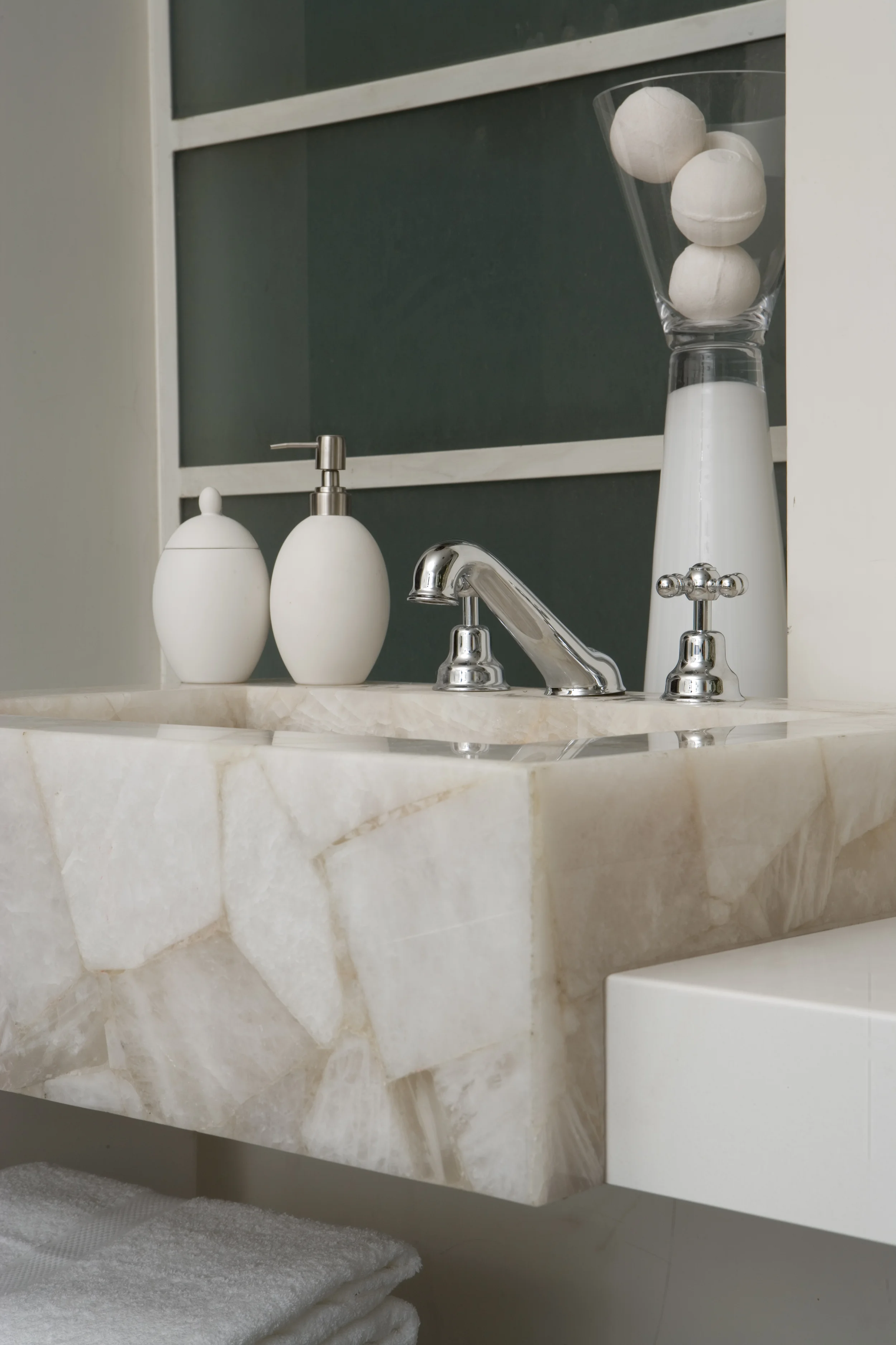Concetto_White-Quartz-08.jpg