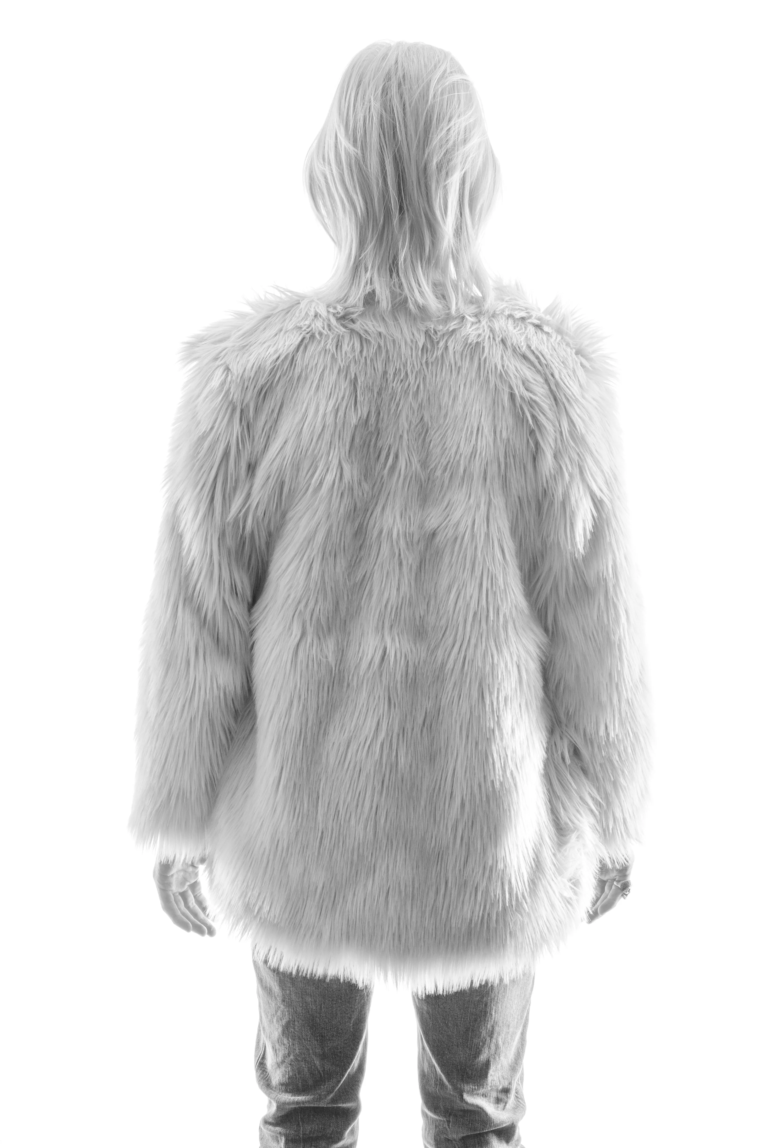 Title: Noir et Blanc 02 Medium: Archival Pigment Print Dimension: 20 × 30 in (50.8 cm × 76.2 cm)