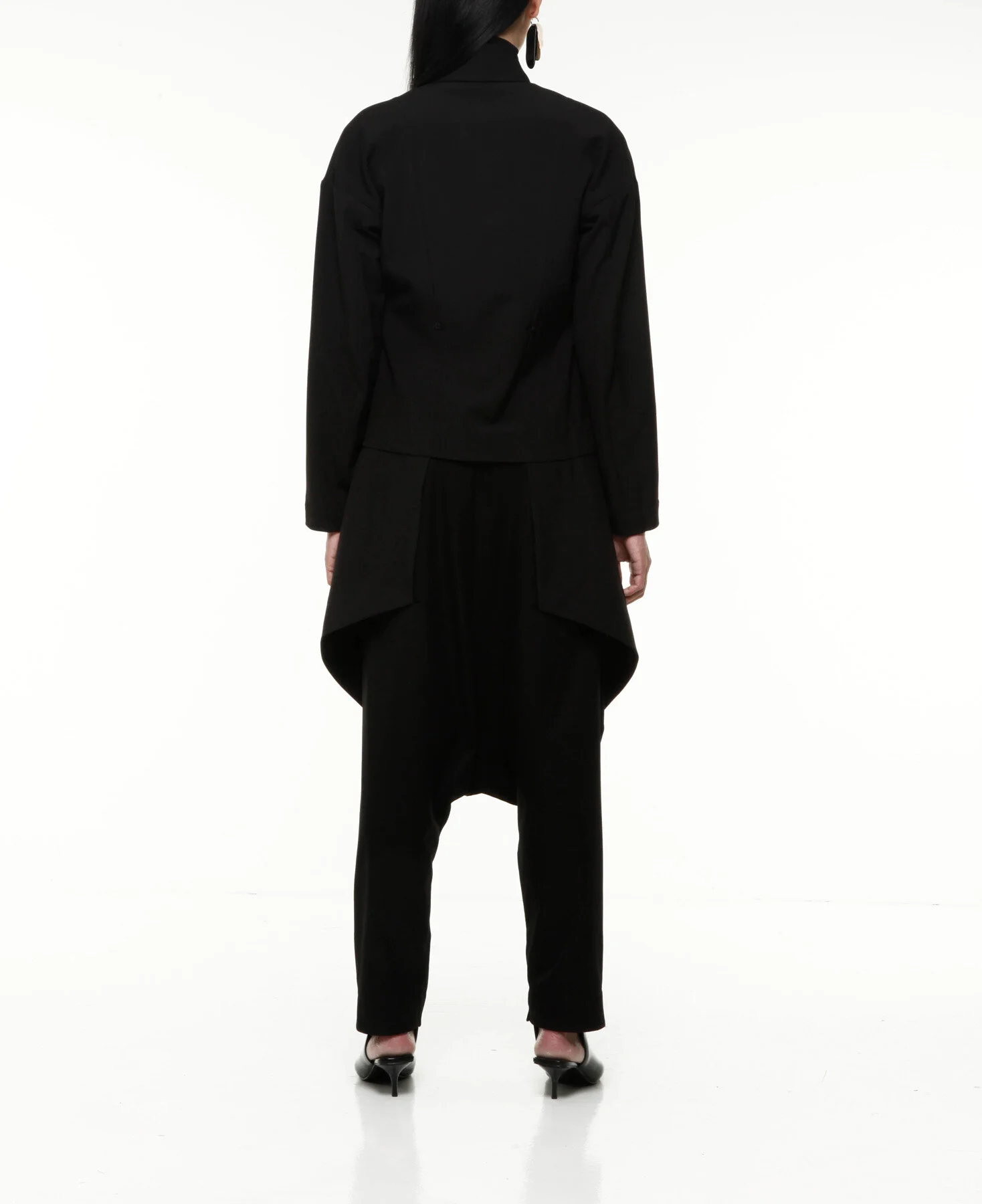 FW19W301BLK-B.jpg