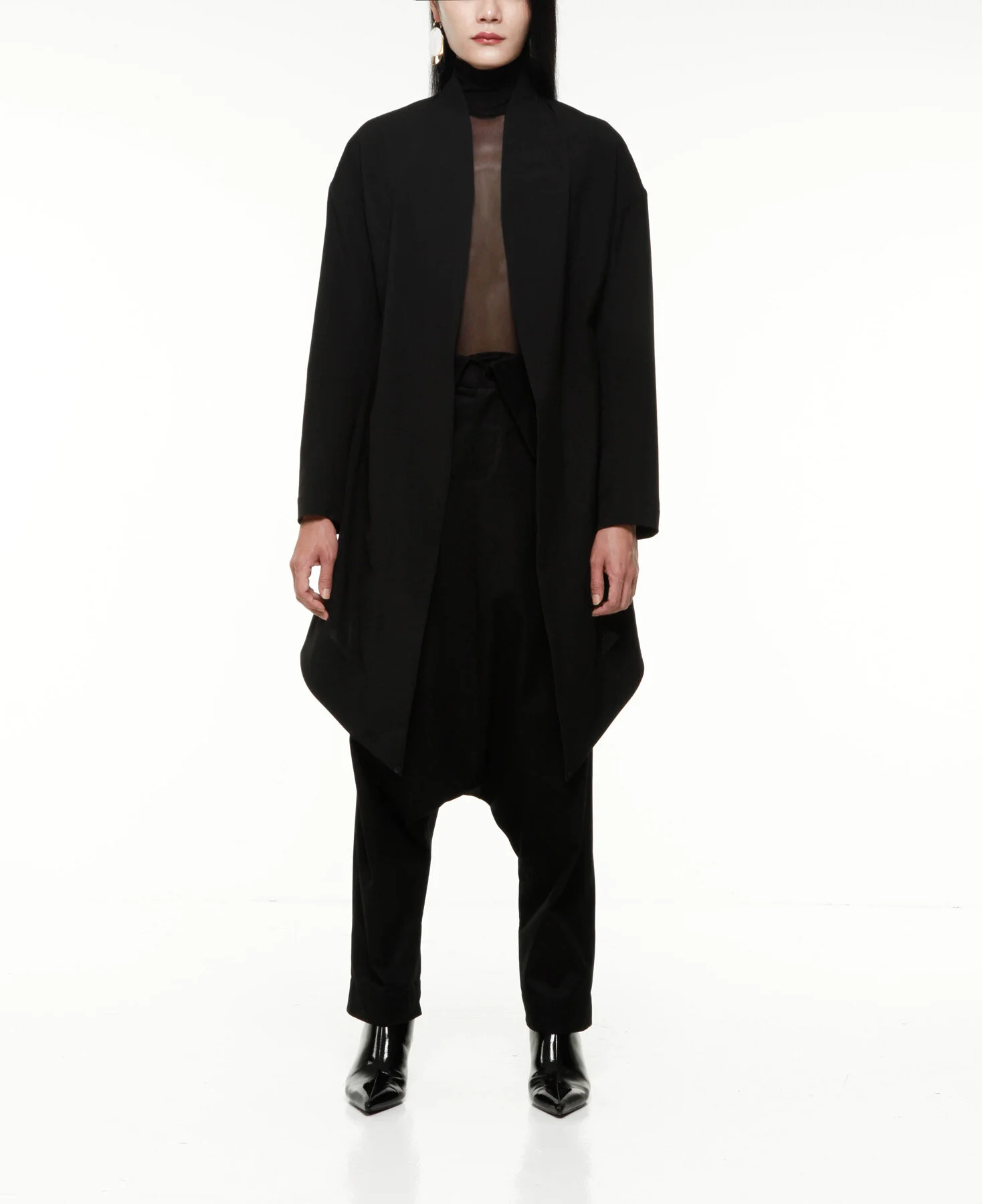 FW19W301BLK-A.jpg
