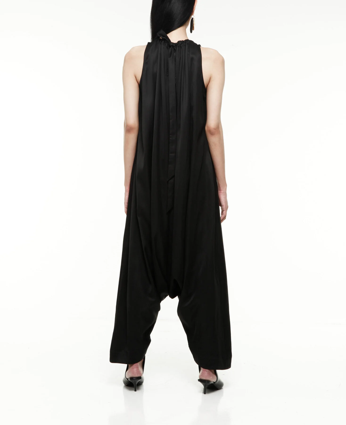 FW19W701BLK-B.jpg