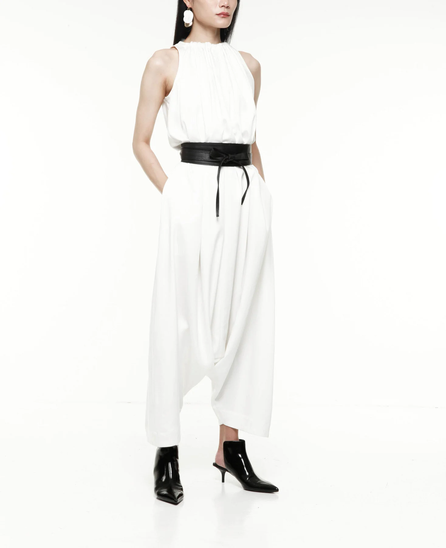 FW19W701WHT-D.jpg