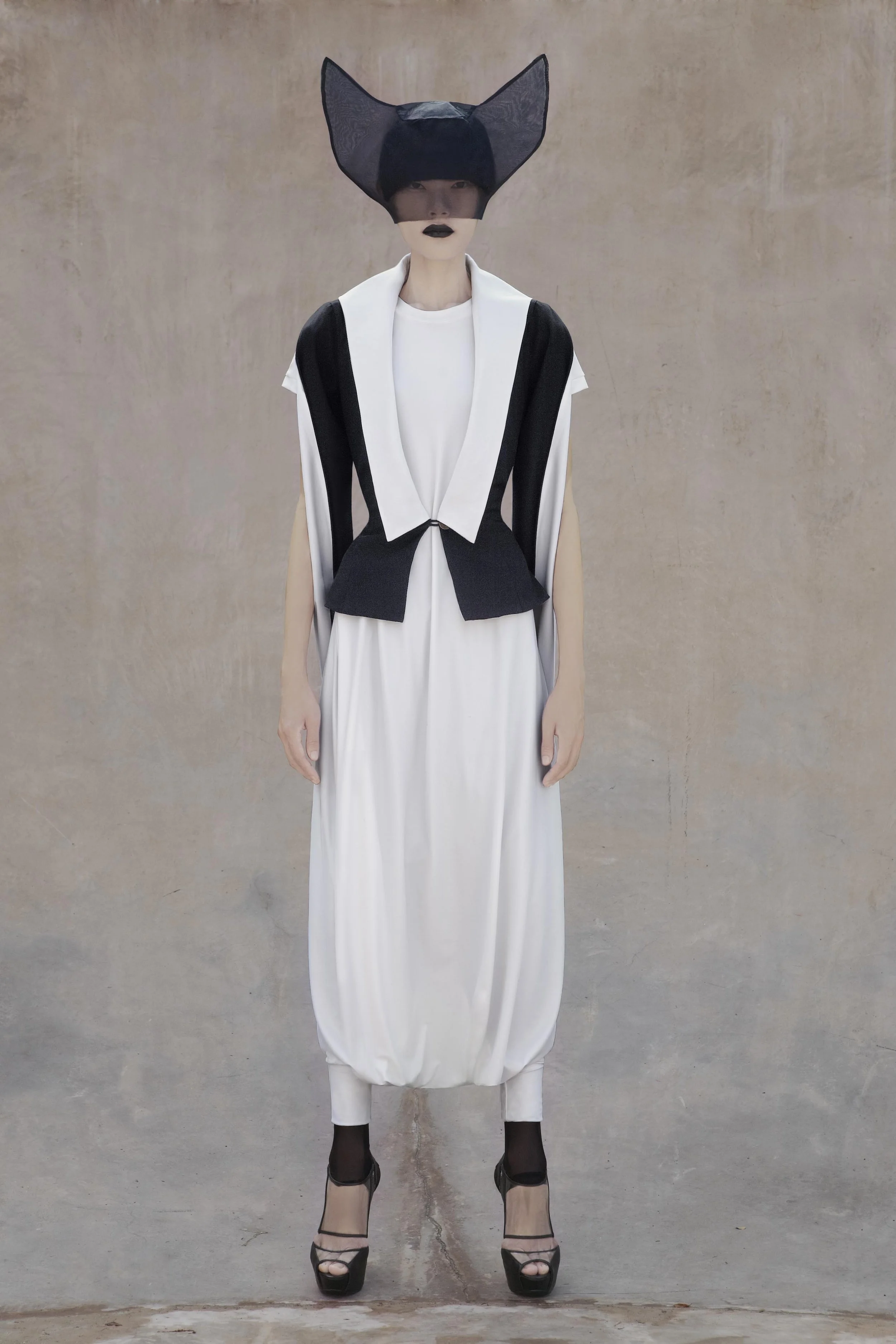14 MaxTanAWLookBook-14_FINAL.jpg