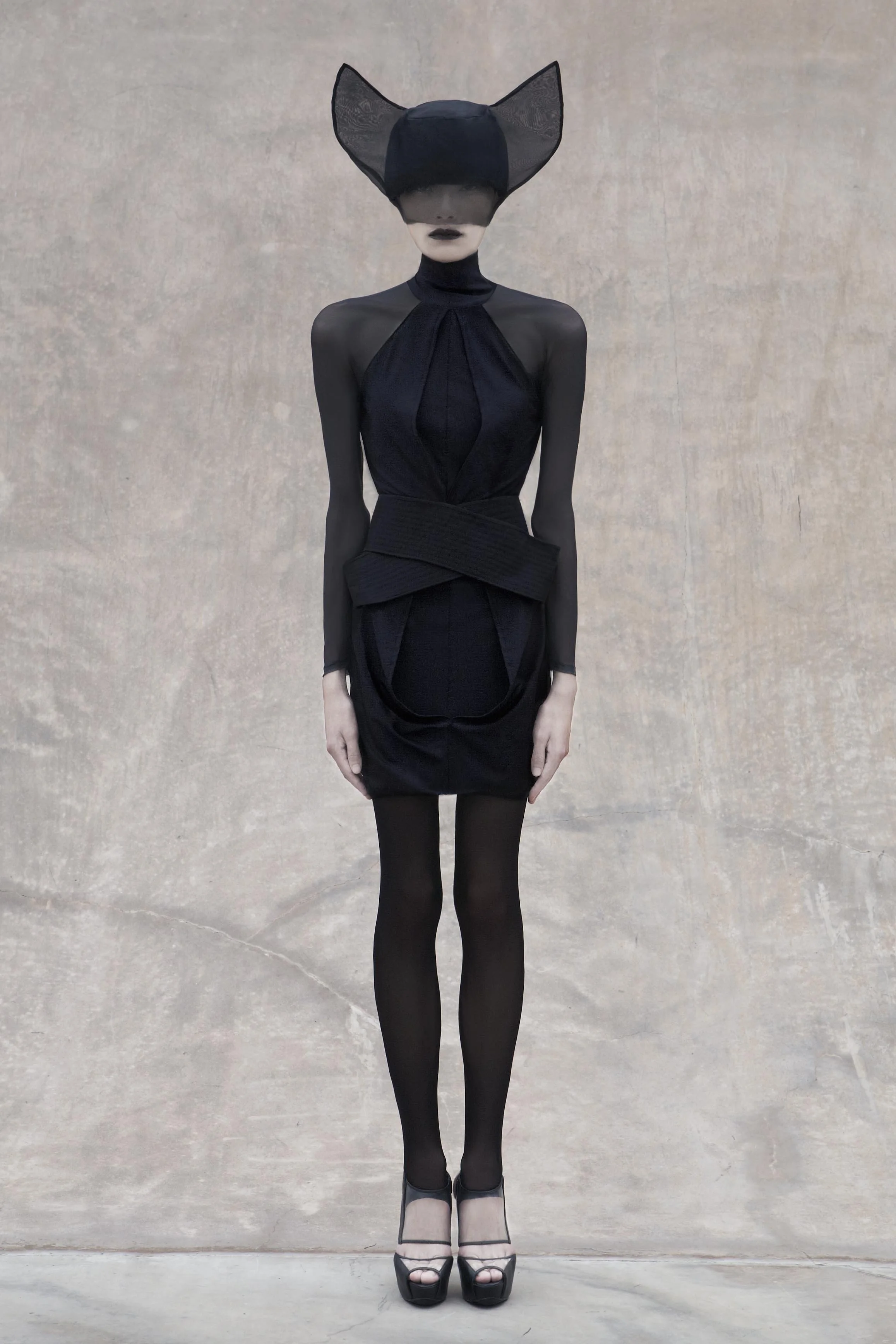 10 MaxTanAWLookBook-03_FINAL.jpg
