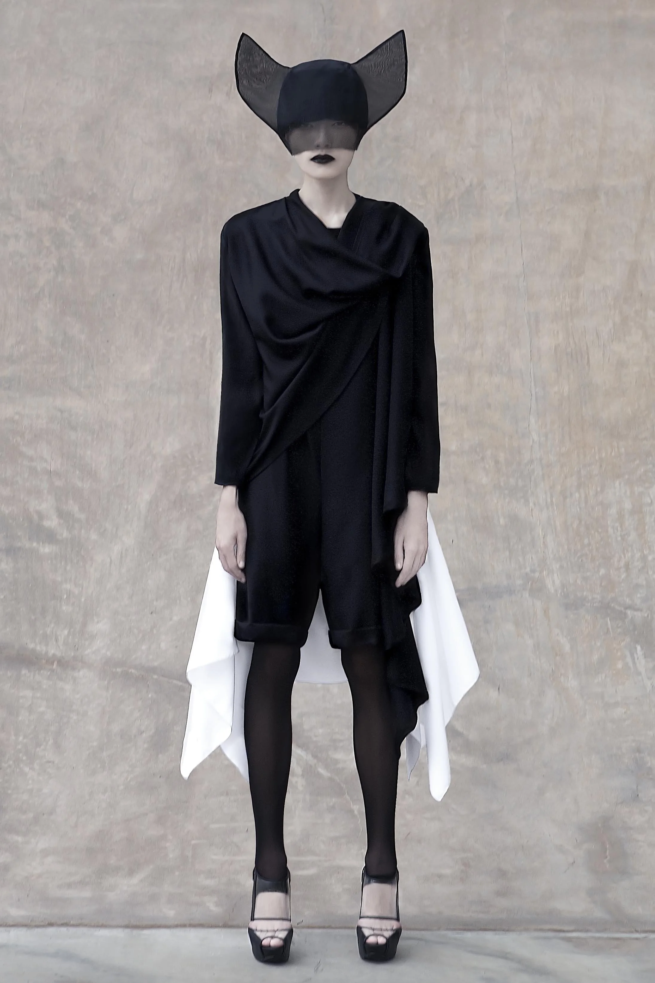 11 MaxTanAWLookBook-08_FINAL.jpg