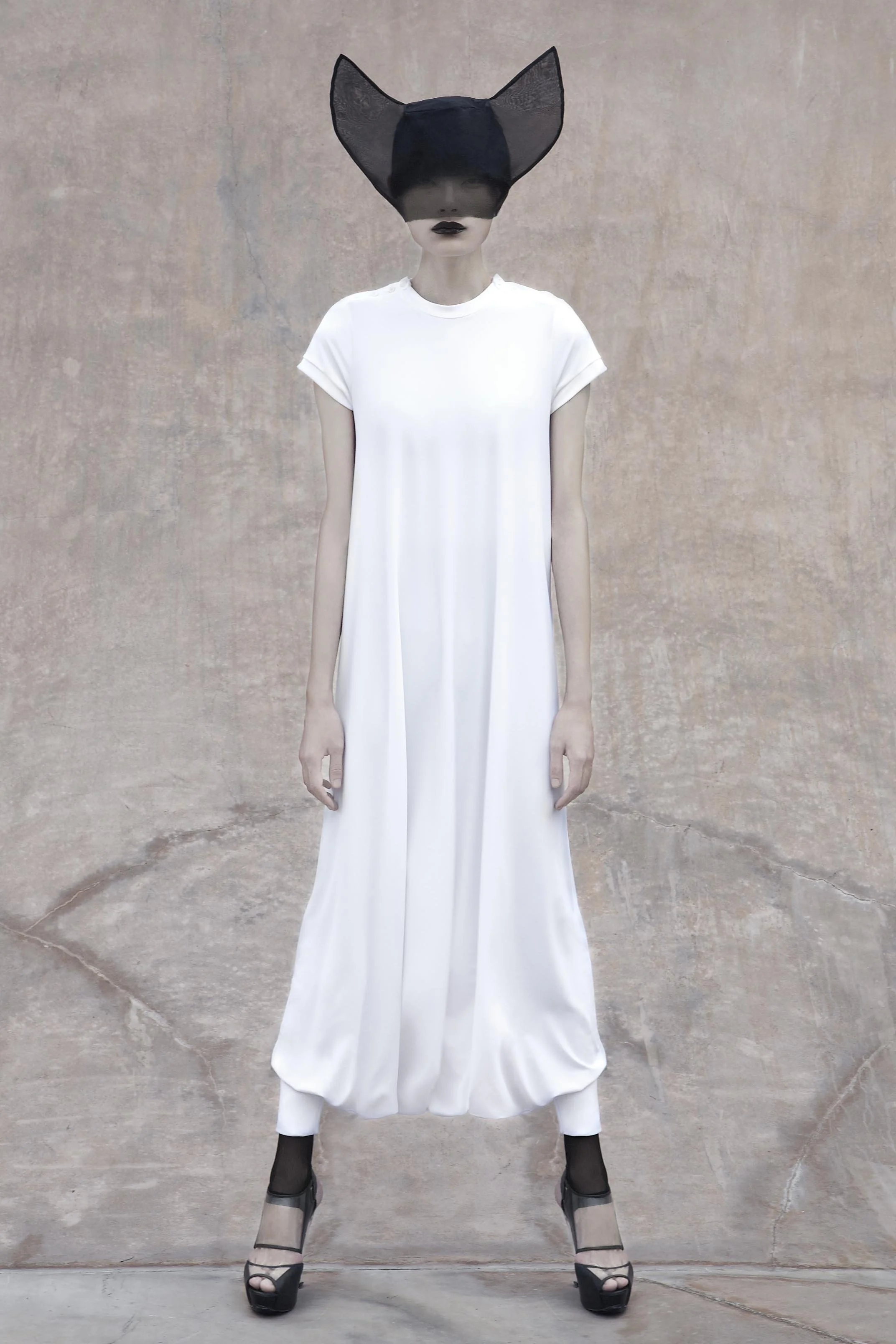 01 MaxTanAWLookBook-07_FINAL.jpg
