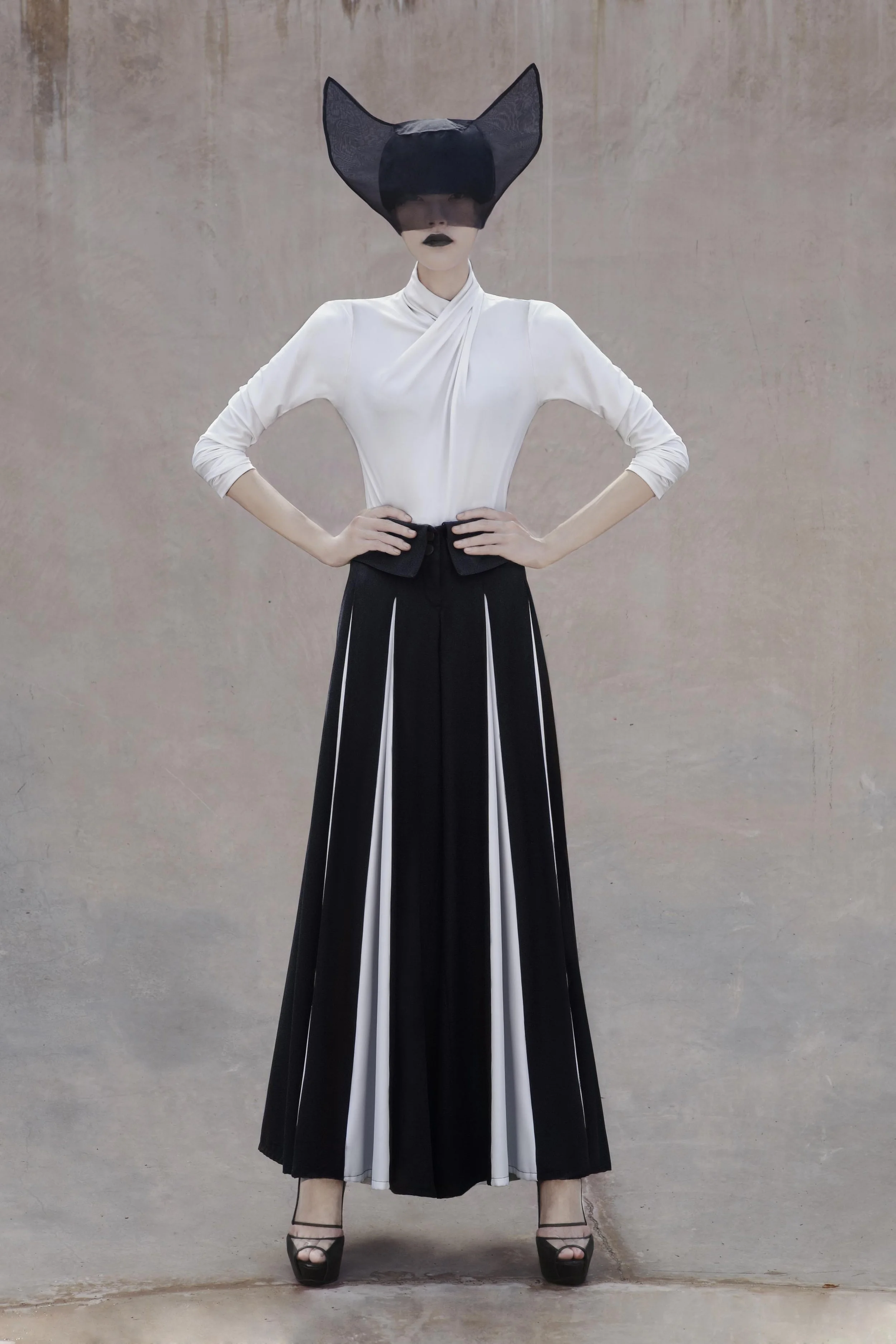 13 MaxTanAWLookBook-15_FINAL.jpg