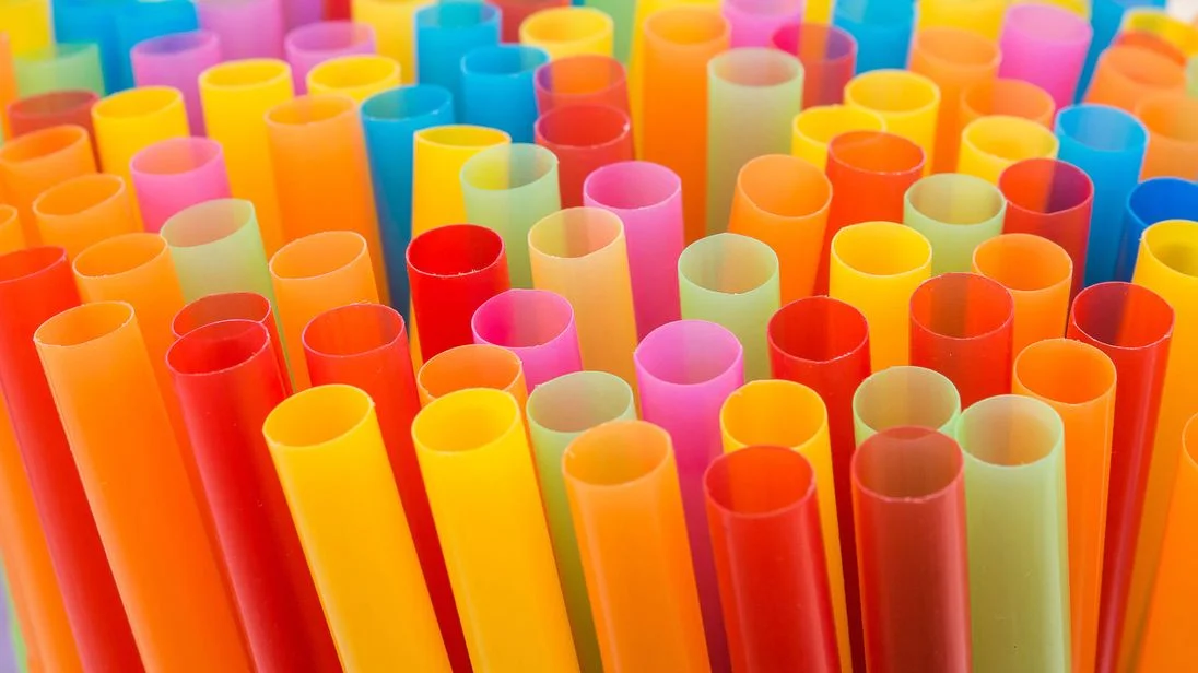 skynews-plastic-straws-plastic_4238534.jpg