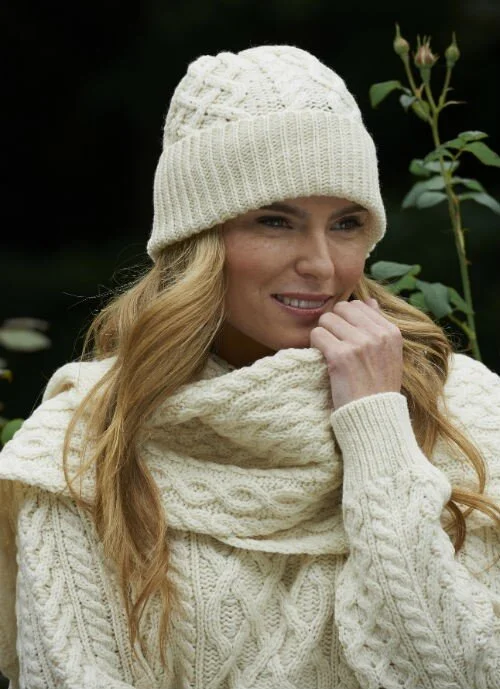 1394-Irish-knitted-scarf-1.jpg