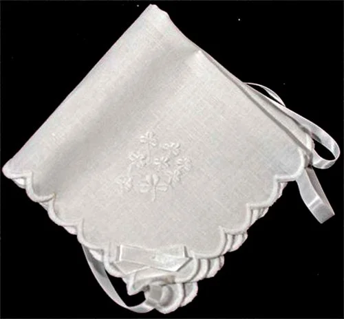 l_irish-baptism-wedding-gifts-bonnet-hankie-162-a.jpg