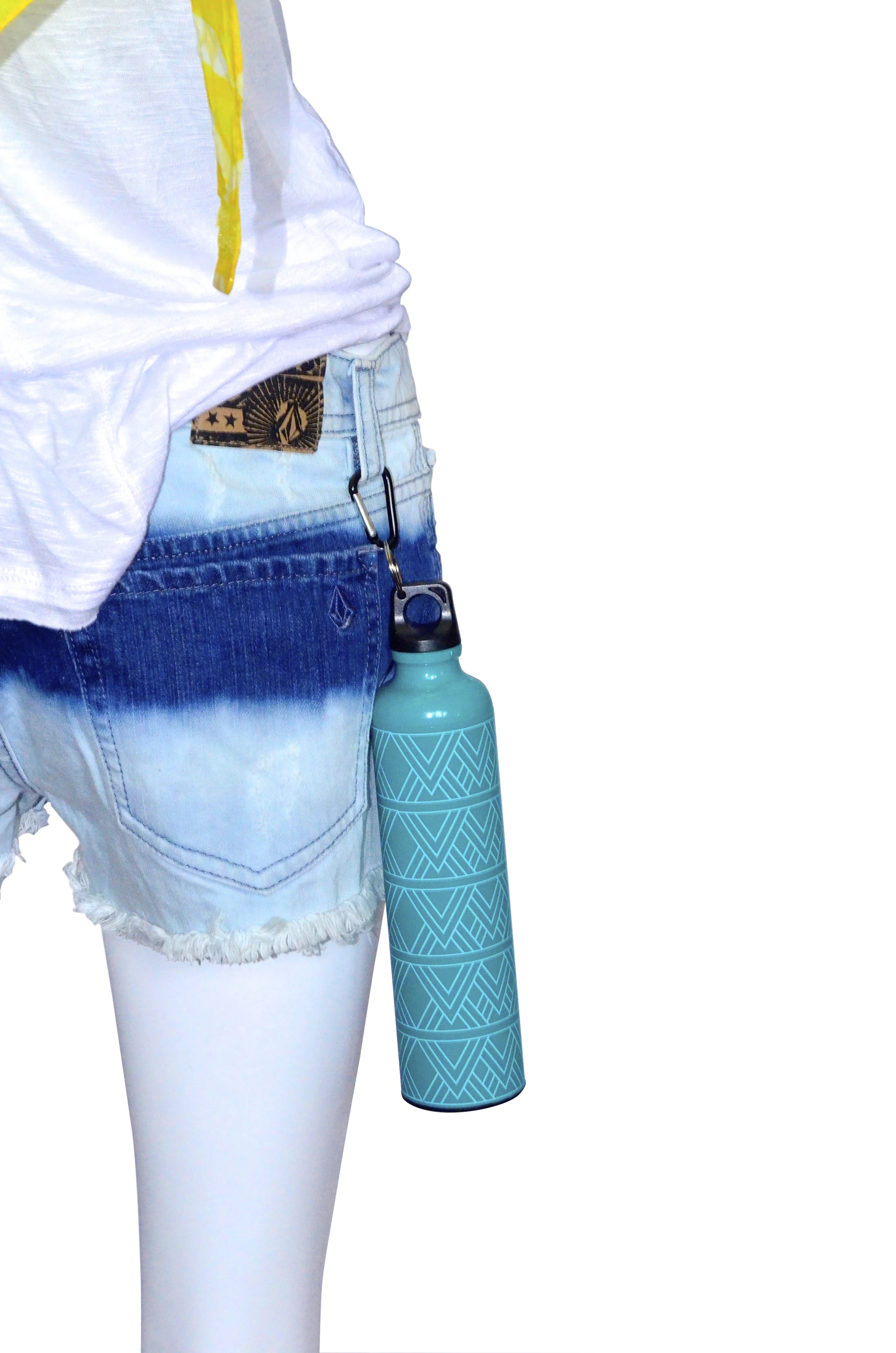 It even comes with a neat clip so you can easily carry it if you don't have a purse!