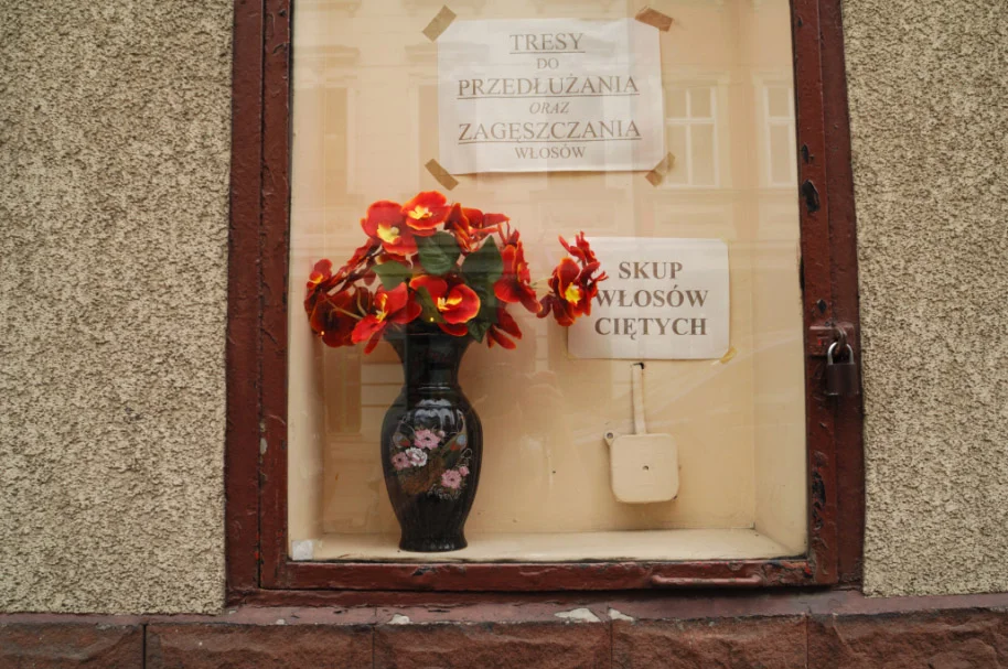 Window display on Ulica Dluga in Krakow