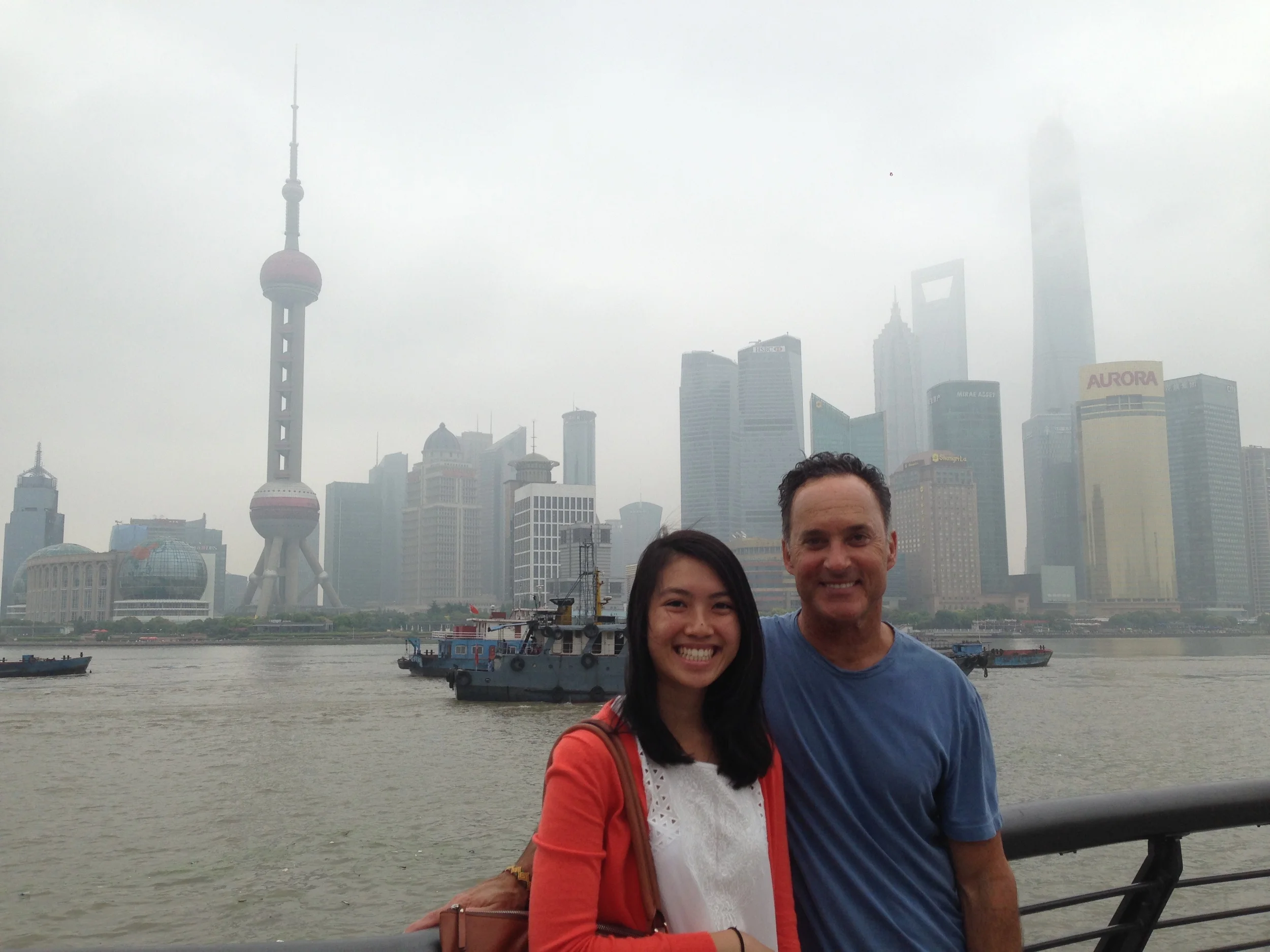 Jessica and Vanessa took me to the river walk called The Bund after my noon presentation. 