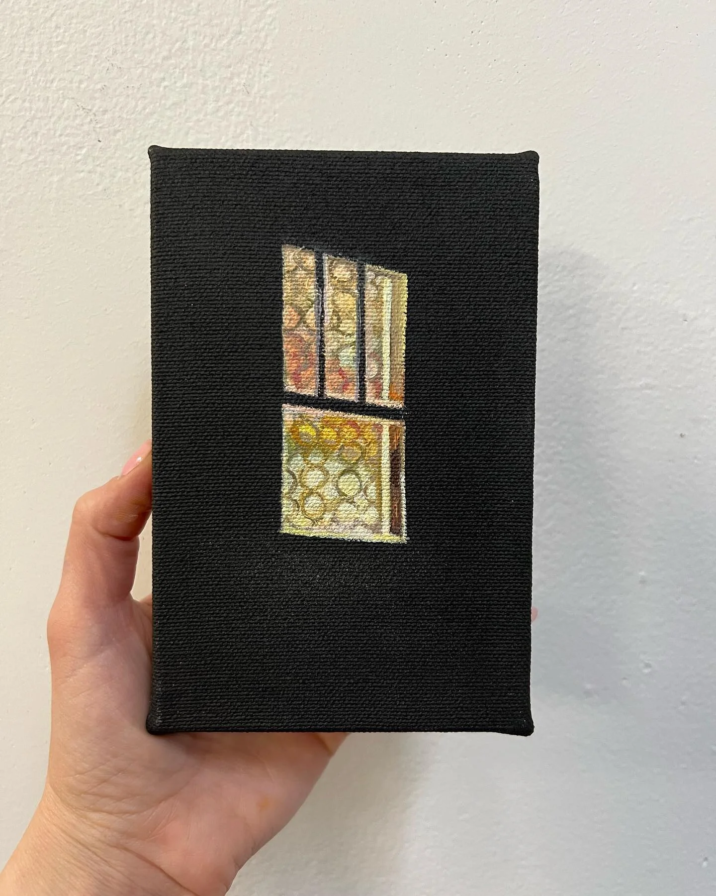 A mini break- the Night Windows haven&rsquo;t gone anywhere

10/17/22, 7:26 PM
2023
Oil on canvas
4 x 6 inches

#nightwindows #painting #paintings #oilpainting #miniature #minipainting #oiloncanvas #oiloncanvaspainting #paintoftheday #night #nightpai