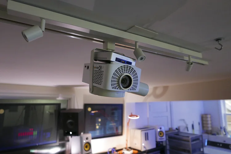  LG MiniBeam PF1500, Intel NUC, track mount test fit 