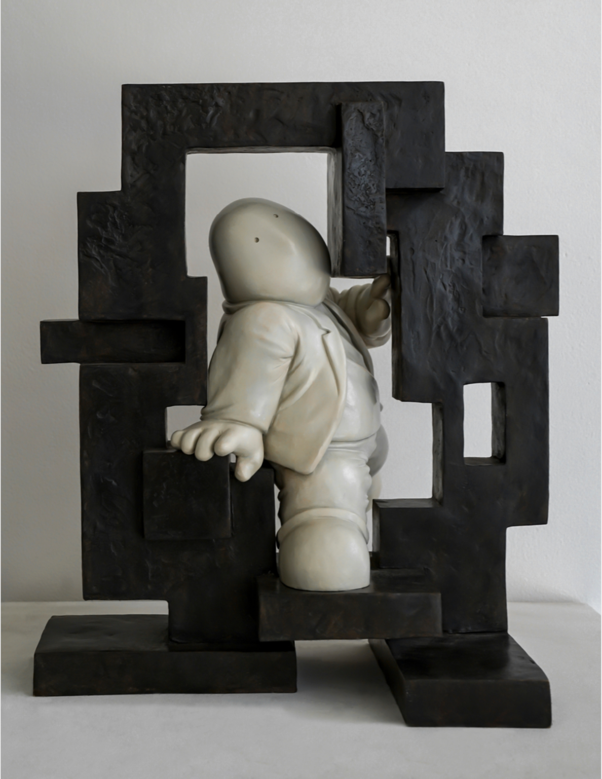 Rodrigo de la Sierra | Nuevos Accesos, 2020 | Bronze