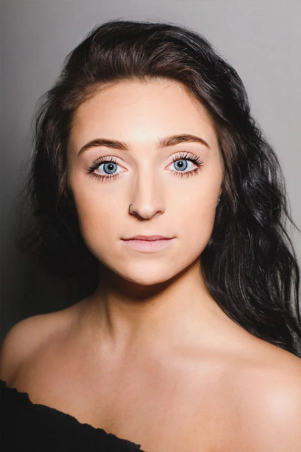 Sydney-Headshot.jpg
