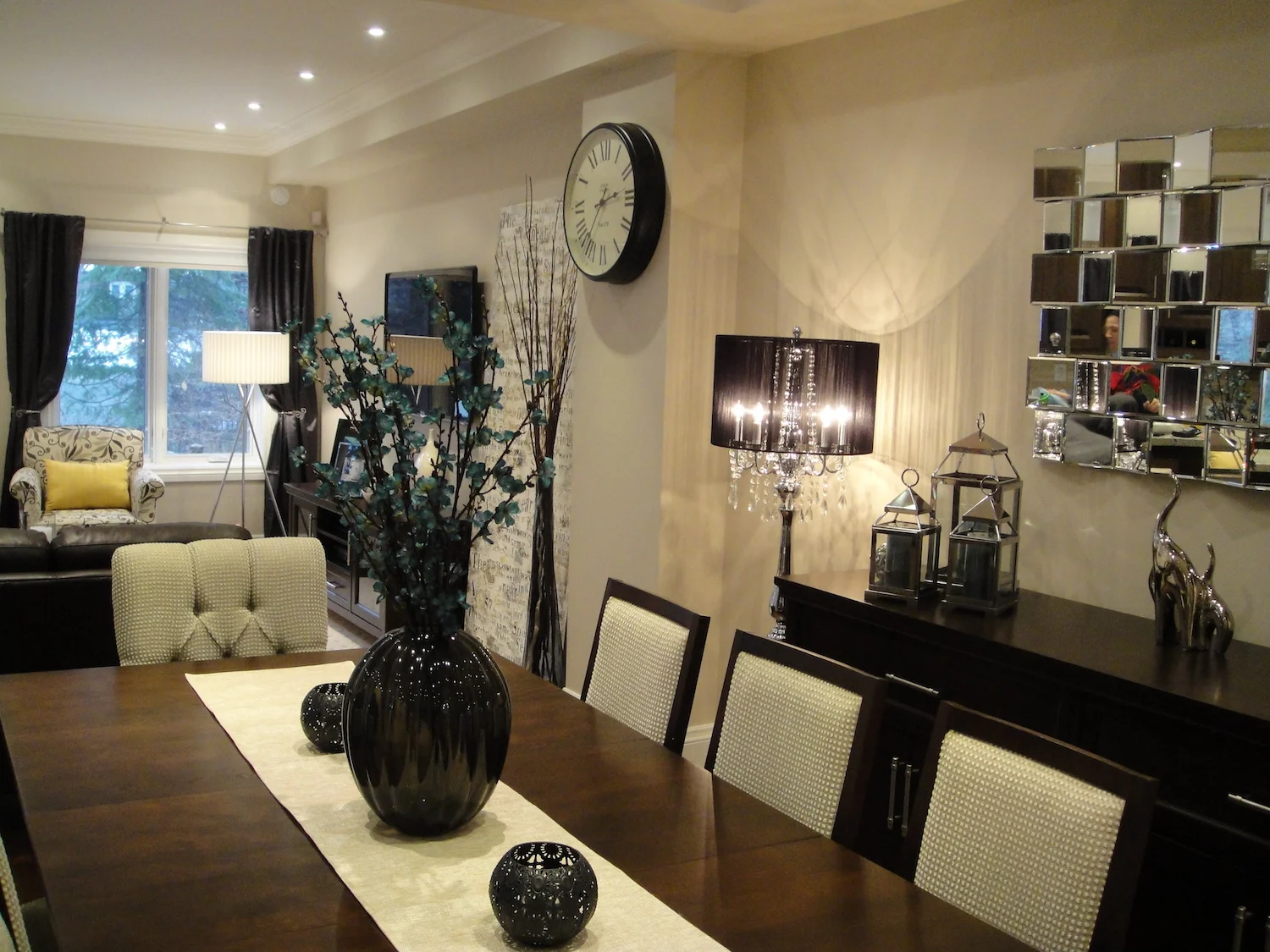 Living and Dining Room #2 (9c).JPG