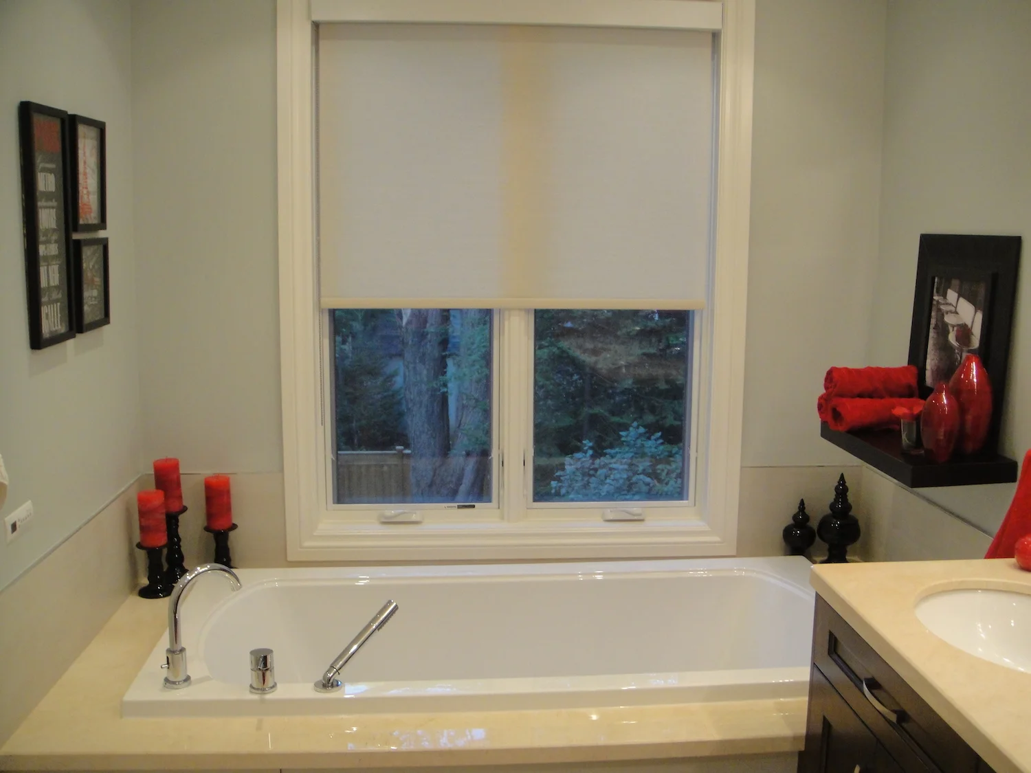 Ensuite Bathroom (9).JPG