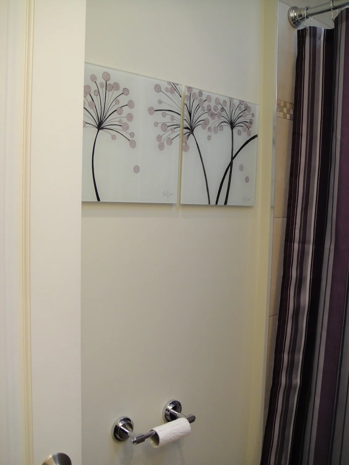 Main Bathroom (6).JPG