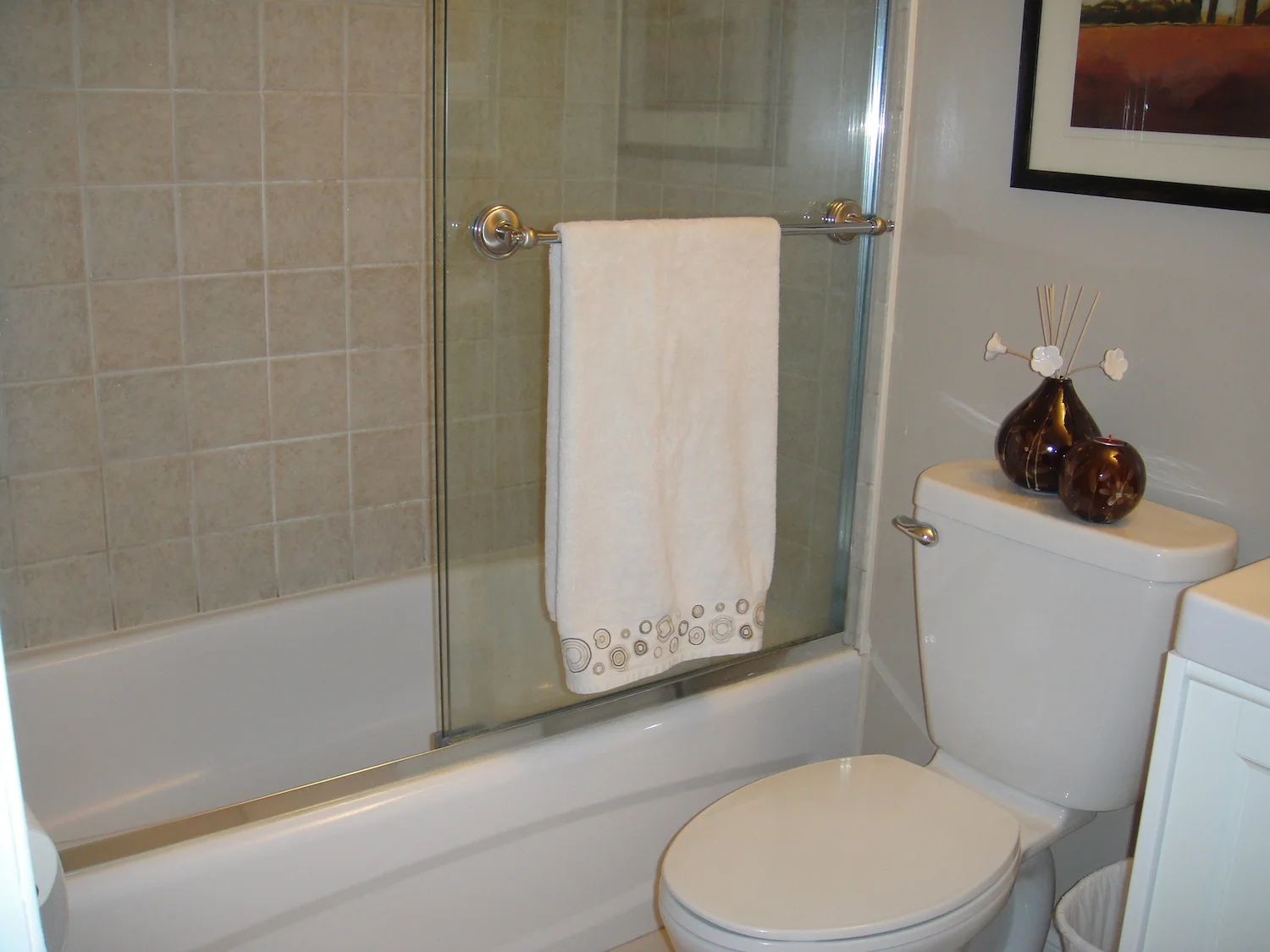 Main Bathroom #2 (4).JPG