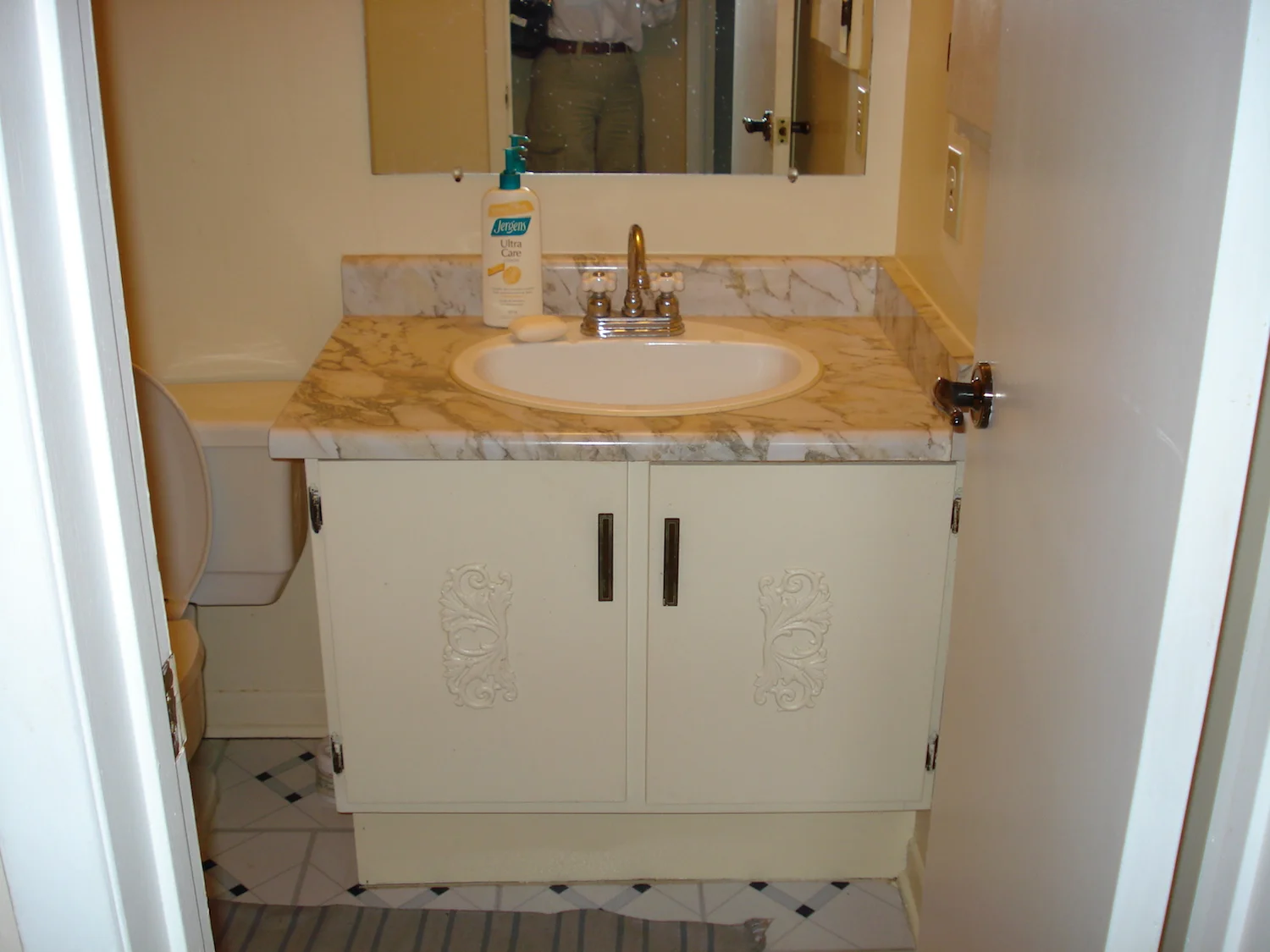 Main Bathroom #2 (5).JPG