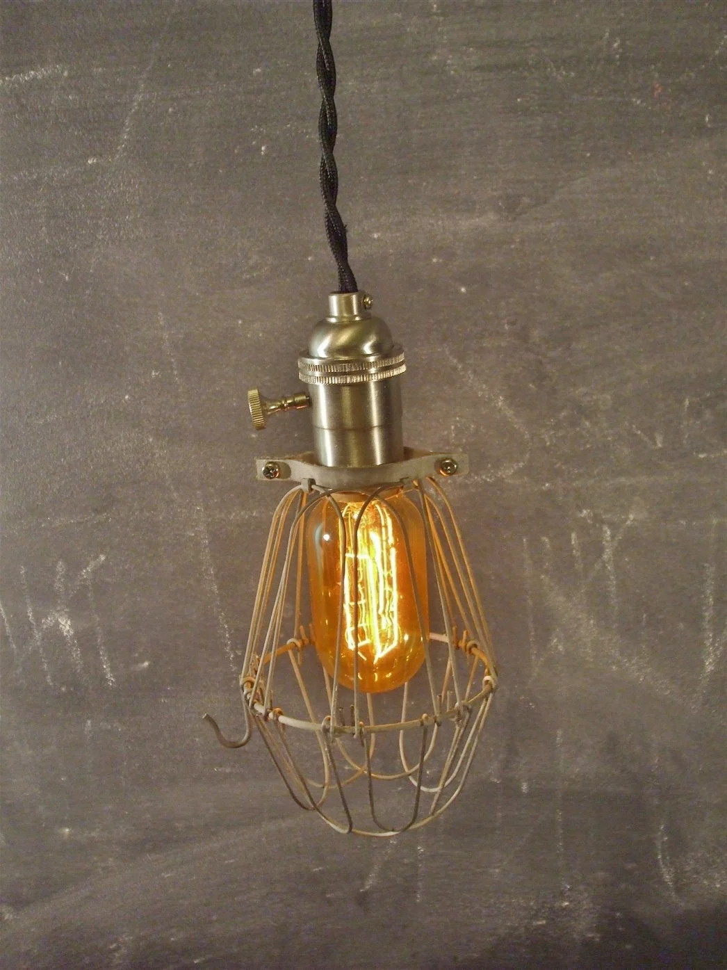 Vintage Industrial Lighting.JPG
