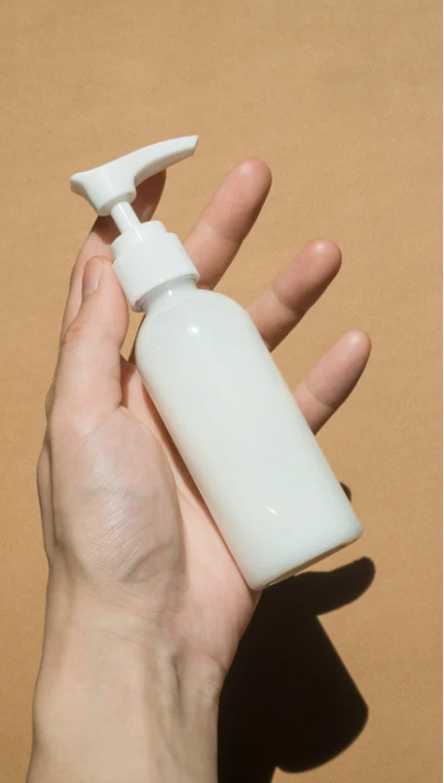 Body Butter, Oil, Lotion, or Serum? How to Build a Thoughtful Body Care Routine